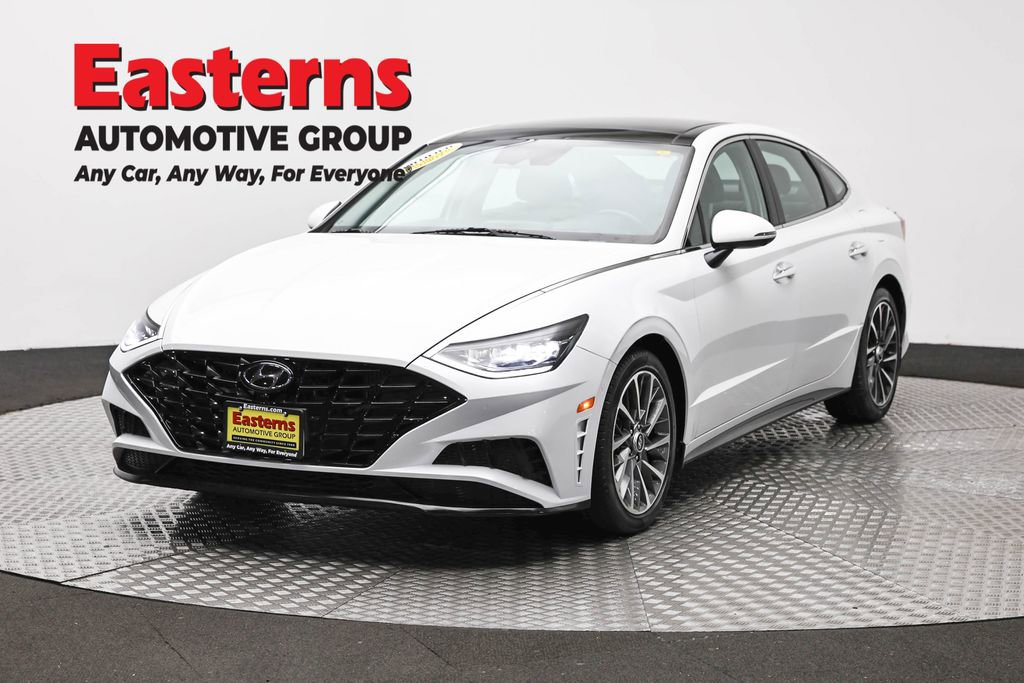 Used 2022 Hyundai Sonata Limited FWD image 1