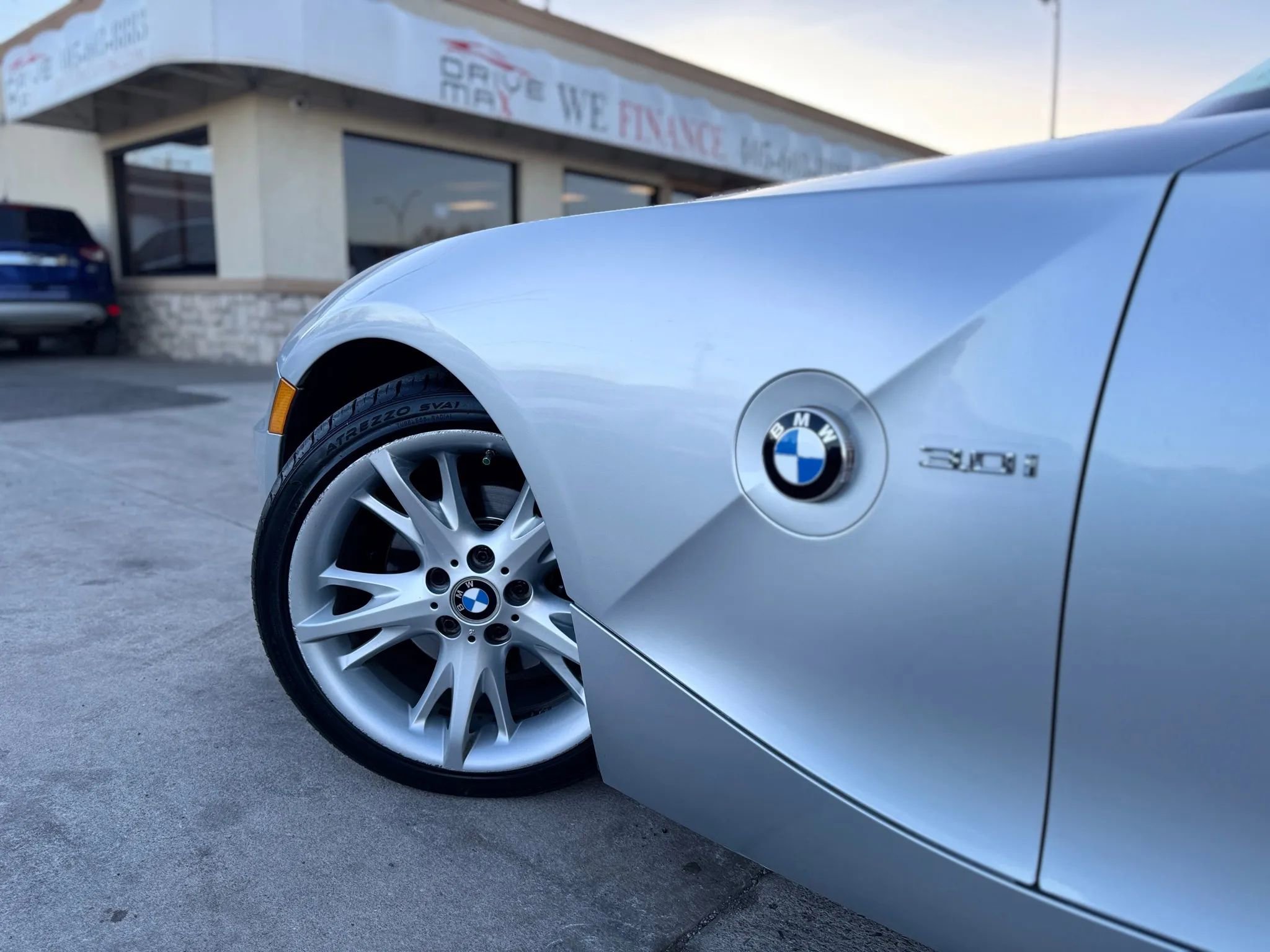 Used 2008 BMW Z4 3.0i image 10
