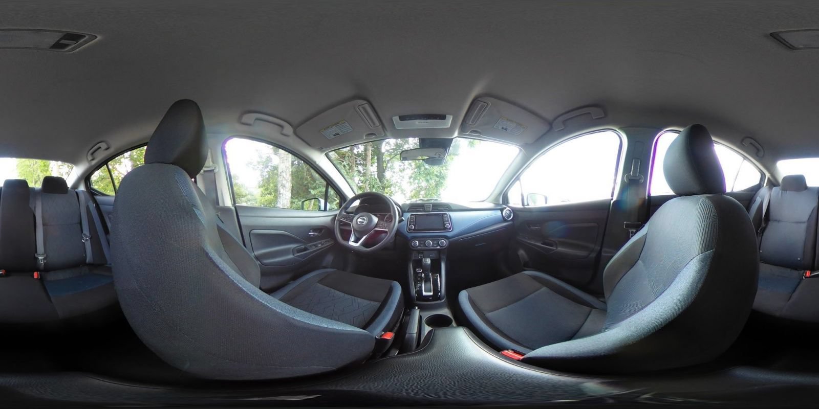 Used 2025 Nissan Versa SV FWD image 41