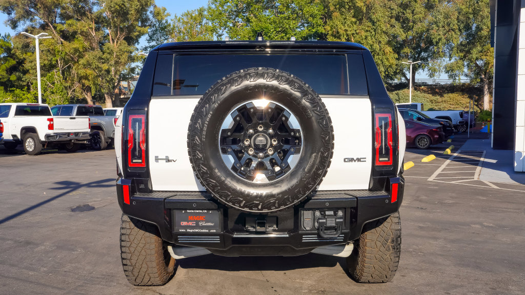 Used 2025 GMC Hummer EV 2X w/ Extreme Off-Road Package AWD/4WD image 15