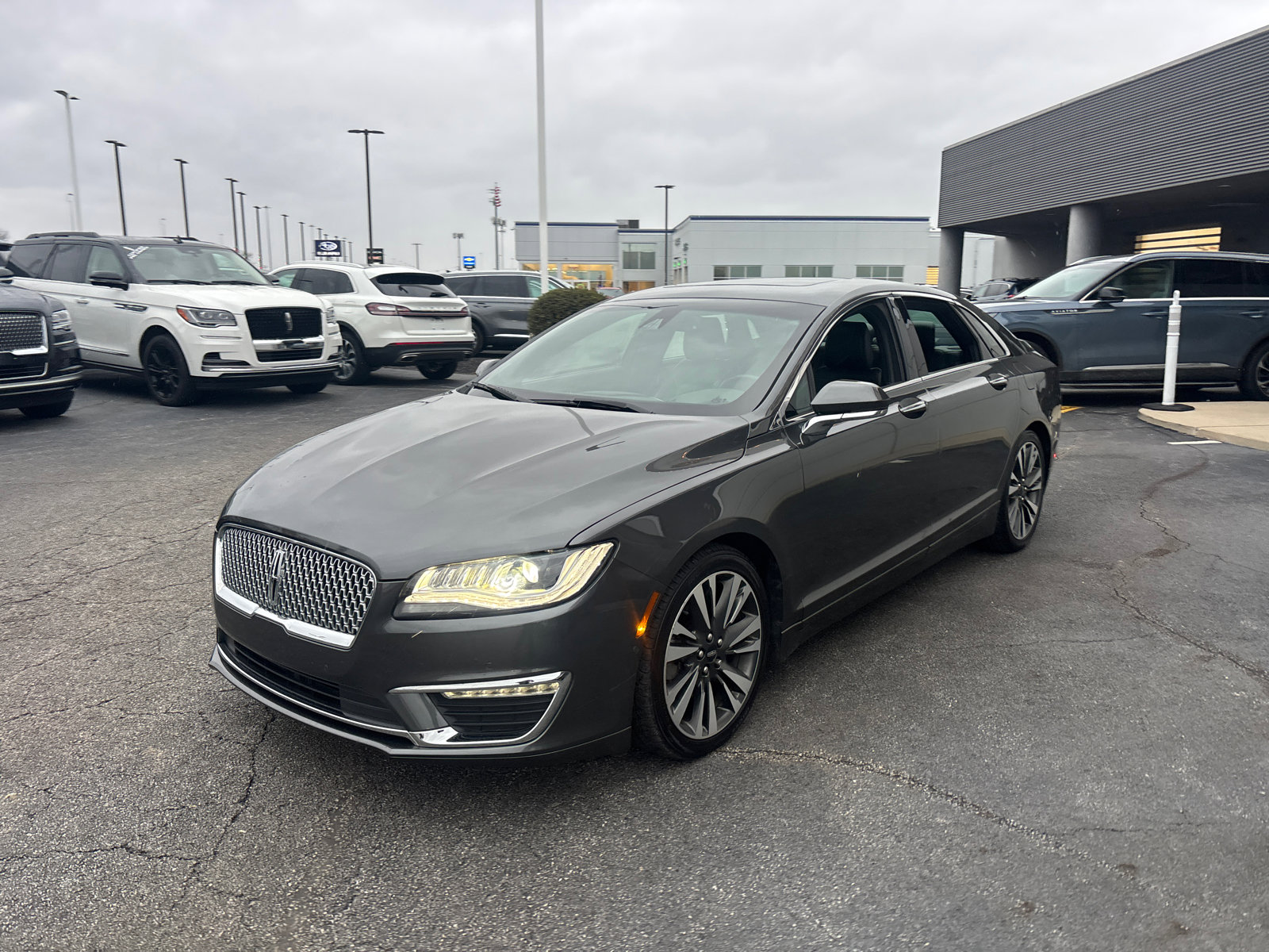 Used 2020 Lincoln MKZ Reserve w/ Elements Package image 3