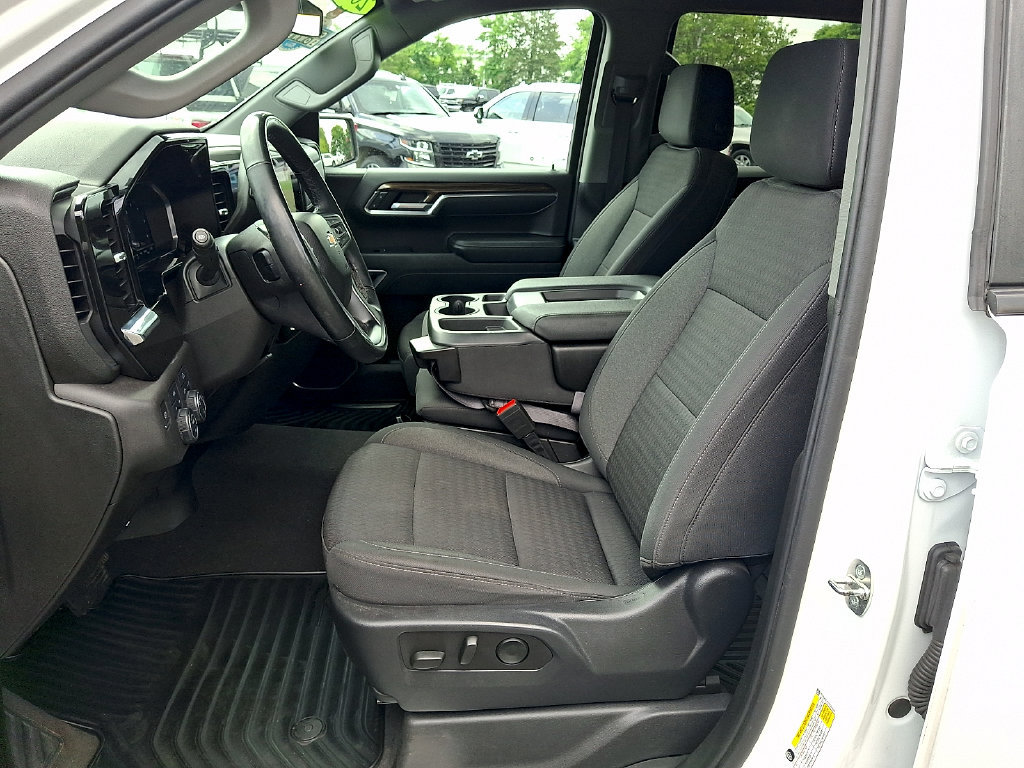 Used 2023 Chevrolet Silverado 1500 LT AWD/4WD image 14