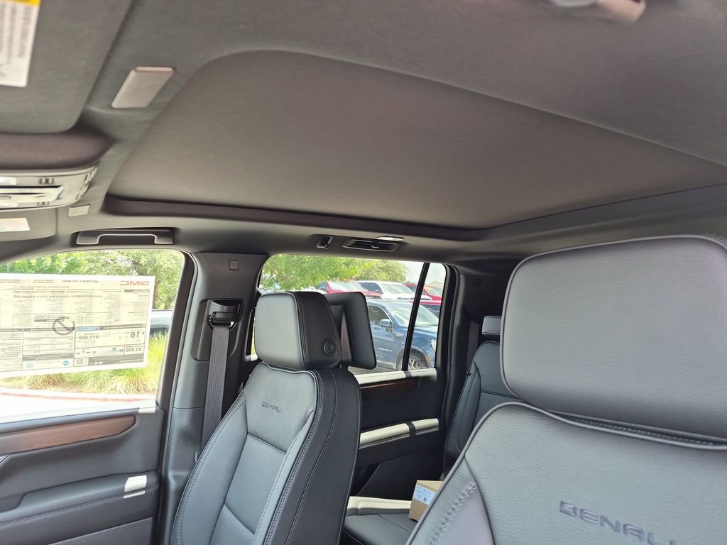 New 2026 GMC Yukon XL Denali w/ Denali Reserve Package AWD/4WD image 33