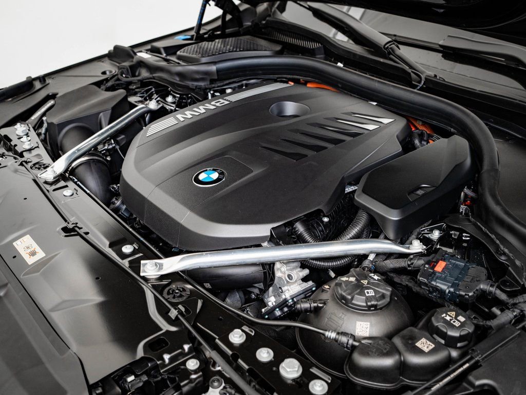 New 2026 BMW 550e xDrive image 48