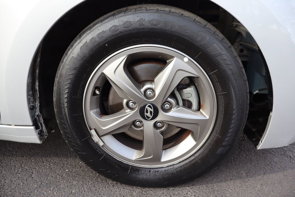 Used 2017 Hyundai Elantra ECO w/ Cargo Package image 44