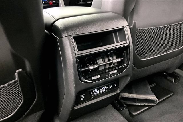 Used 2024 Jeep Grand Cherokee Limited w/ Black Appearance Package RWD image 9