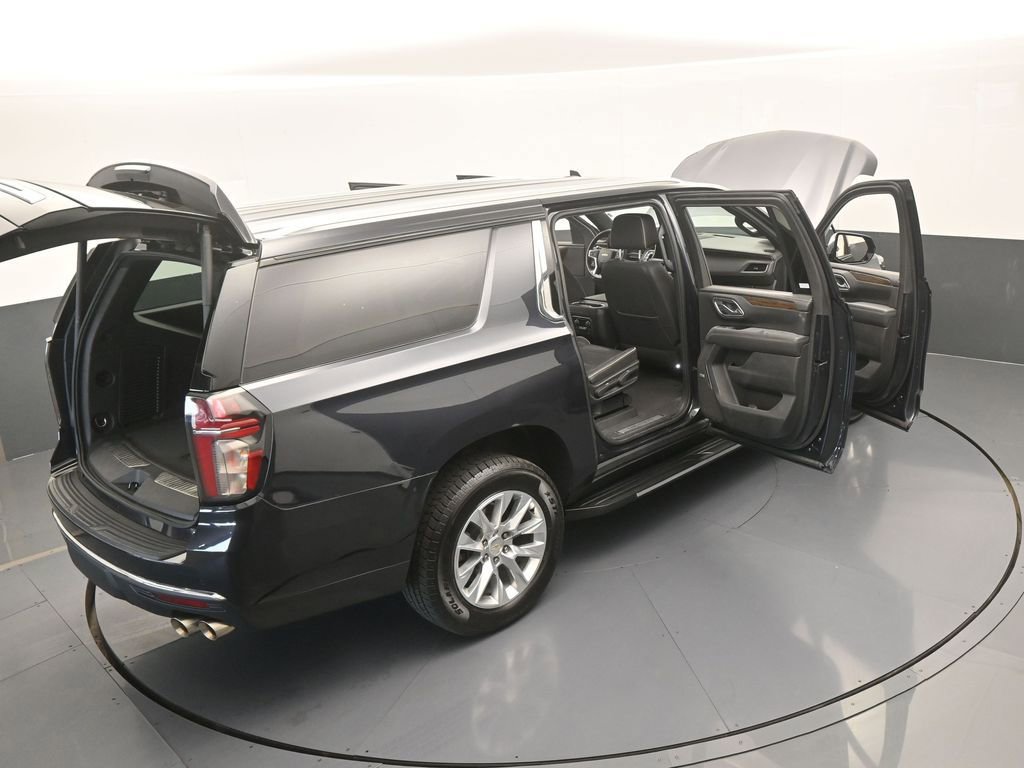 Used 2023 Chevrolet Suburban Premier AWD/4WD image 71