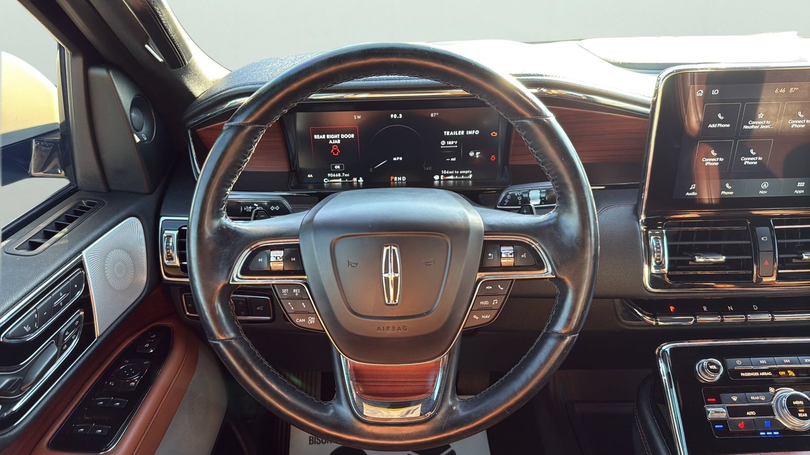 Used 2021 Lincoln Navigator L Reserve AWD/4WD image 14