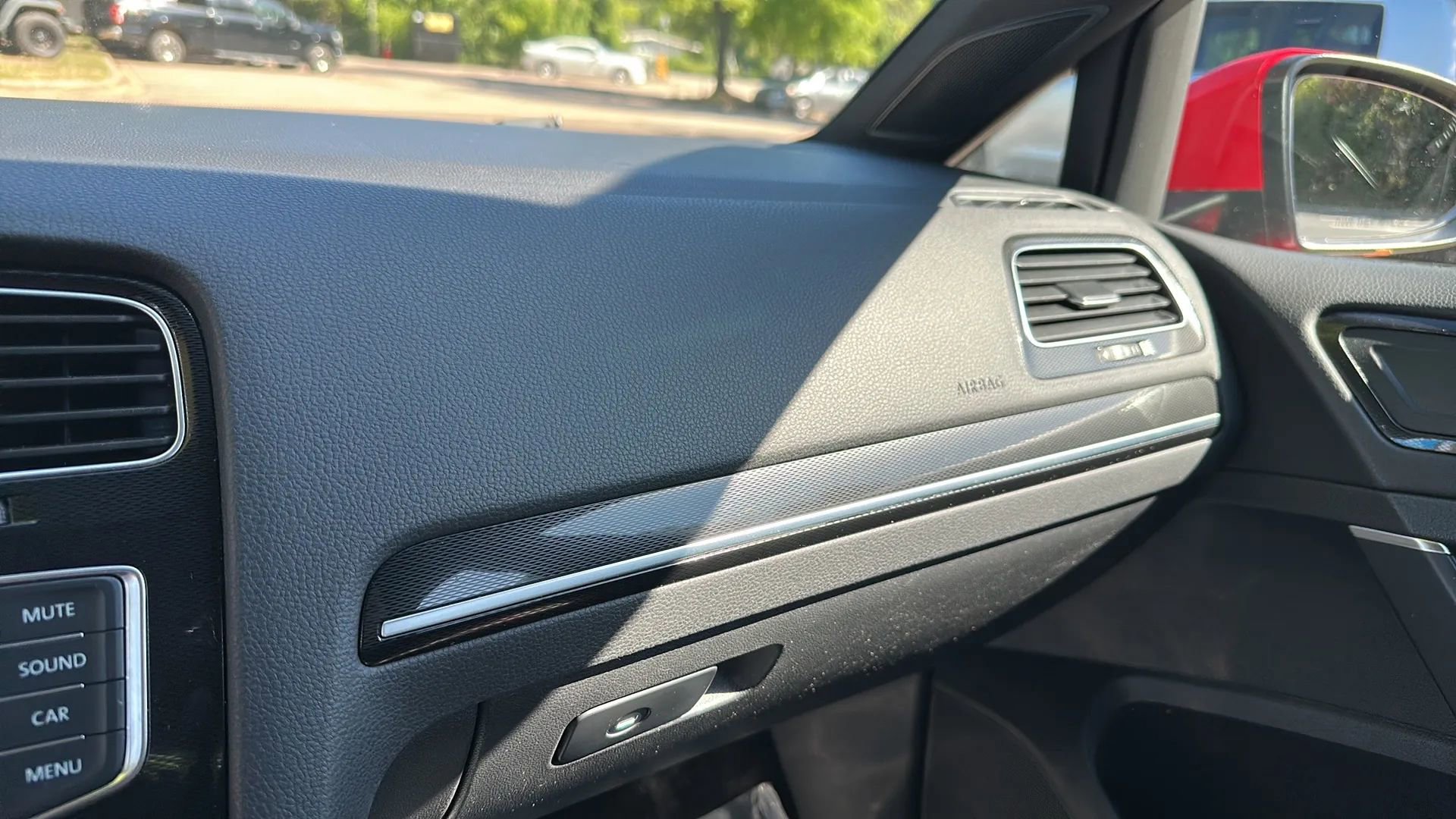 Used 2015 Volkswagen GTI S FWD image 38