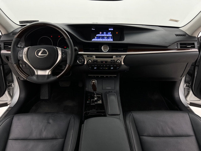 Used 2013 Lexus ES 350 w/ Luxury Pkg FWD image 22