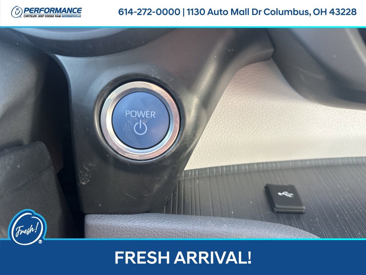 Used 2024 Toyota Sienna XSE image 17