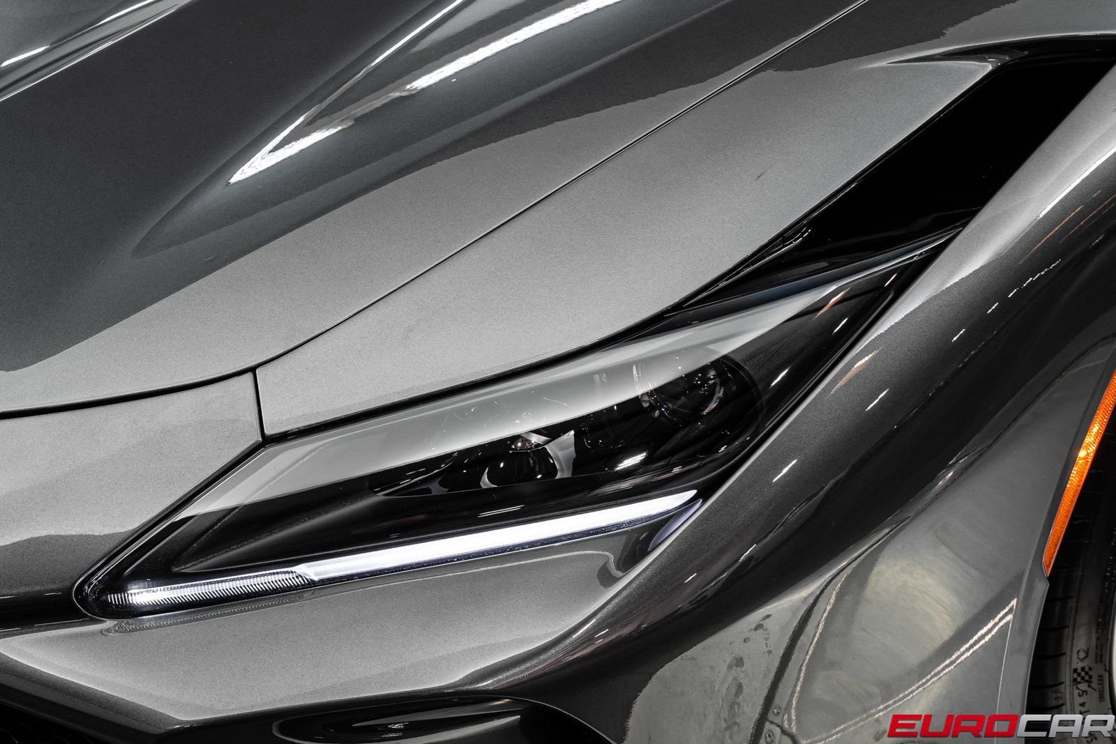 Used 2021 Ferrari F8 Tributo RWD image 13