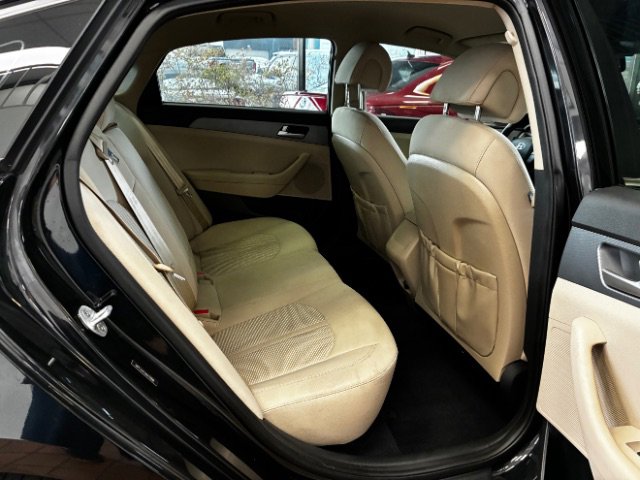 Used 2017 Hyundai Sonata SE image 38