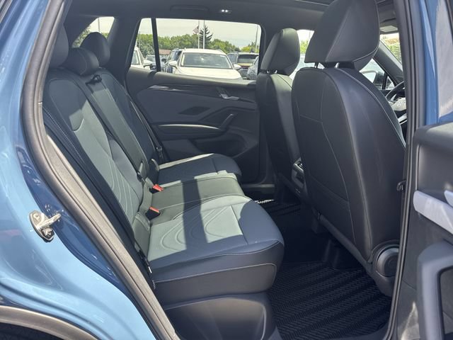 New 2026 Volkswagen Tiguan SE R-Line AWD/4WD image 27