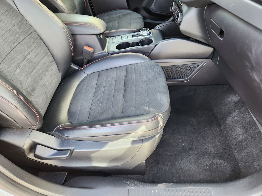 Used 2022 Ford Escape SEL w/ SEL Stealth AWD Package image 14