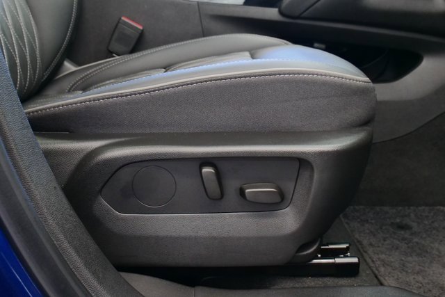 Used 2023 Buick Envision Avenir image 17