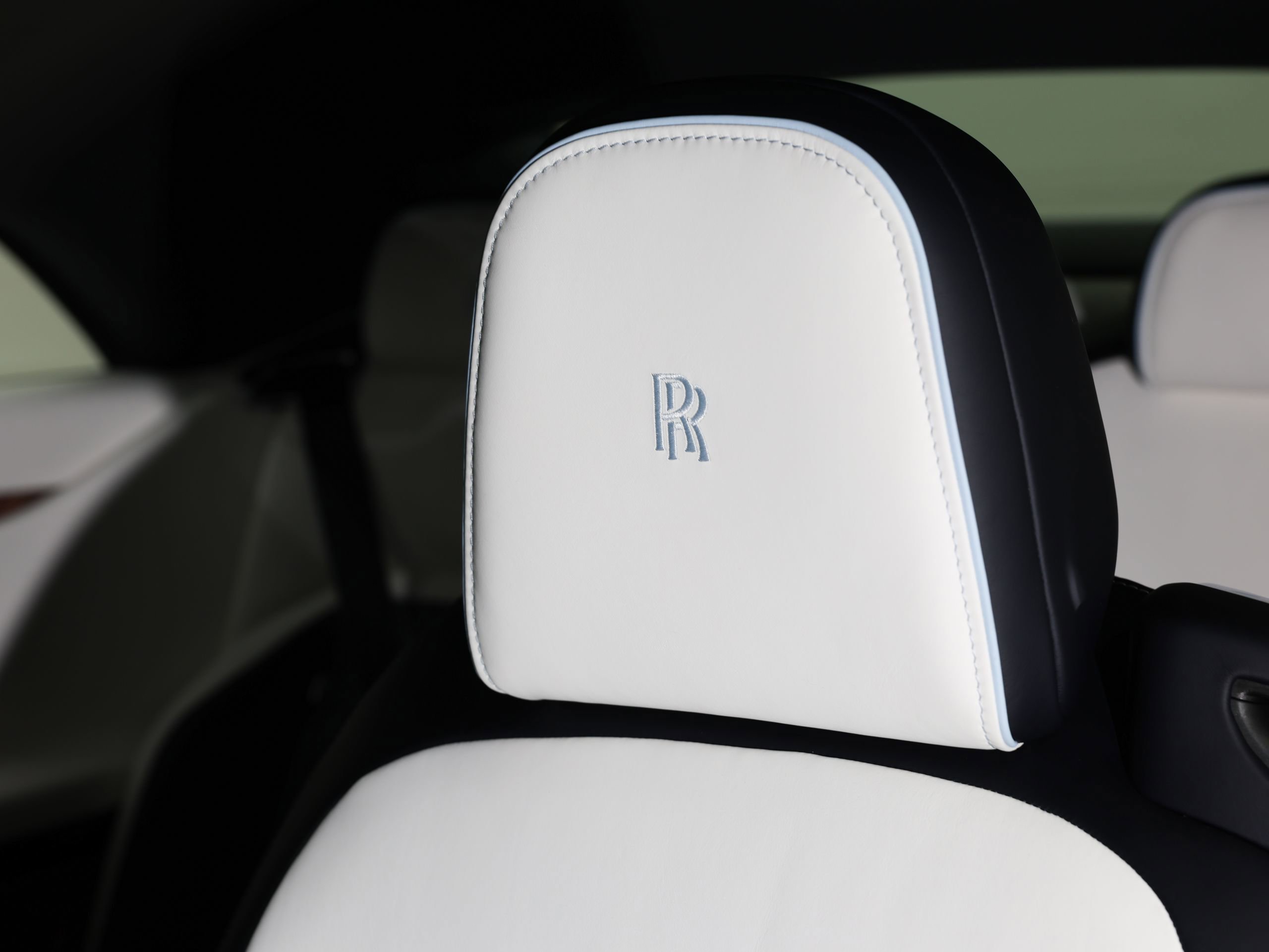 New 2026 Rolls-Royce Spectre Base image 39