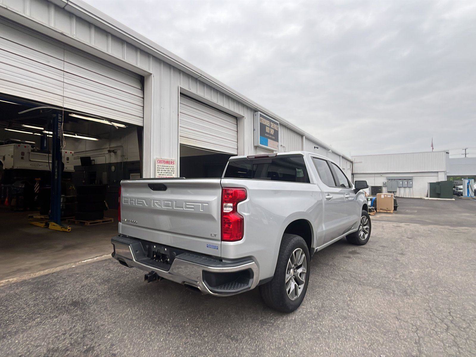 Used 2019 Chevrolet Silverado 1500 LT w/ All-Star Edition AWD/4WD image 5