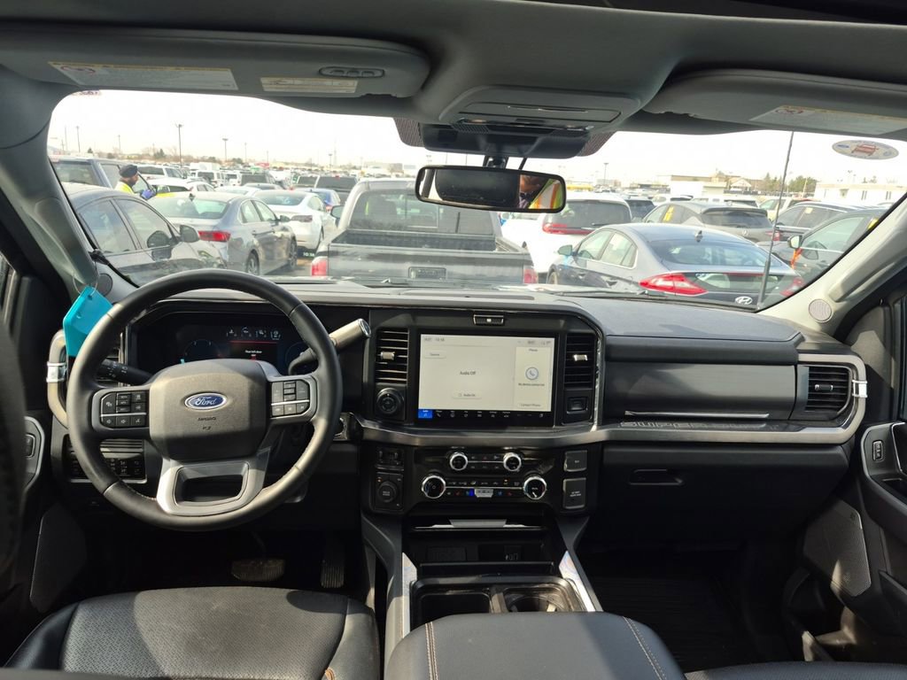 Used 2025 Ford F450 Lariat w/ Lariat Ultimate Package AWD/4WD image 2