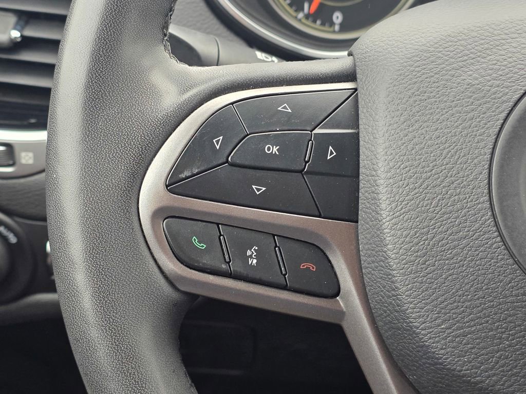 Certified 2021 Jeep Cherokee Limited w/ Elite Package image 35