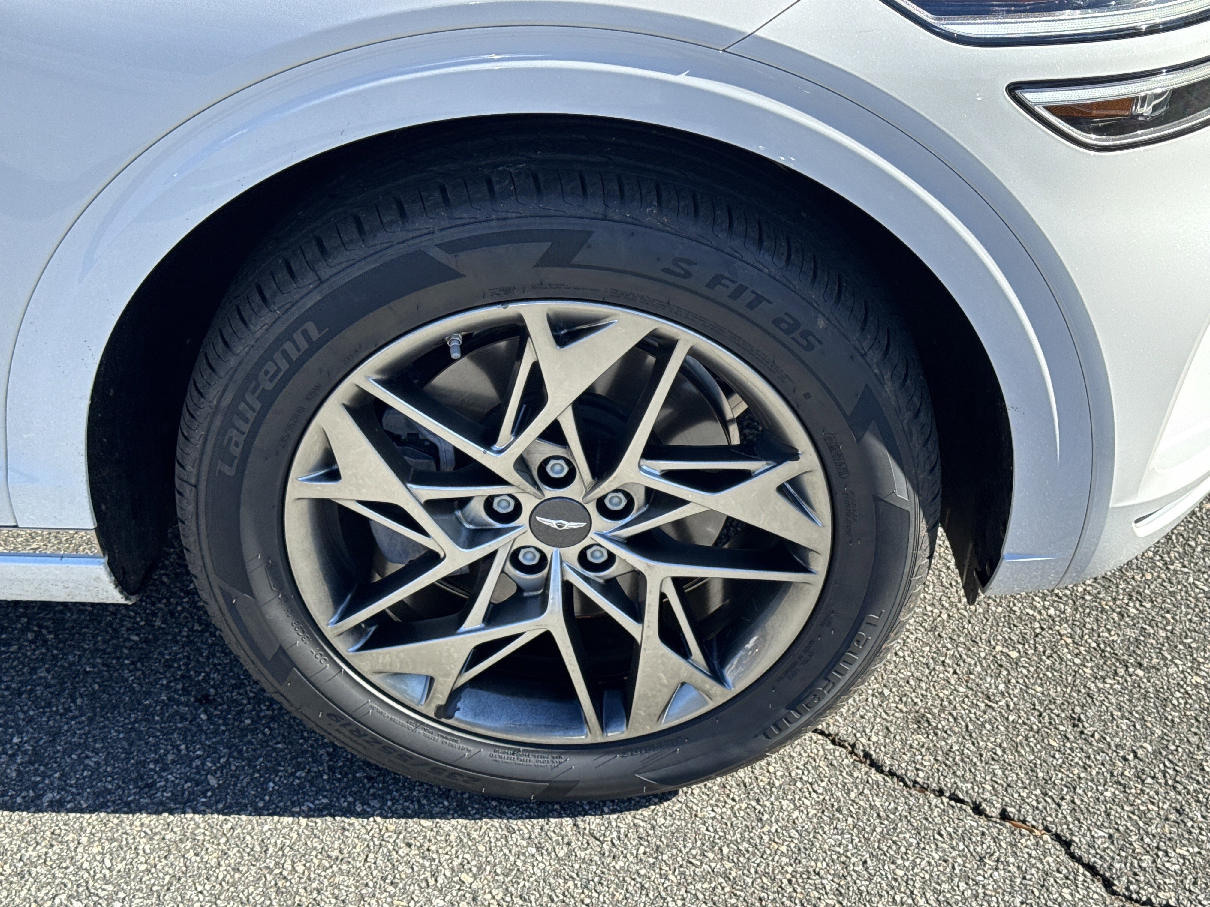 Used 2022 Genesis GV70 2.5T w/ Select Package image 12