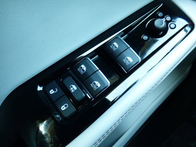 Used 2025 Jeep Wagoneer S Limited image 33