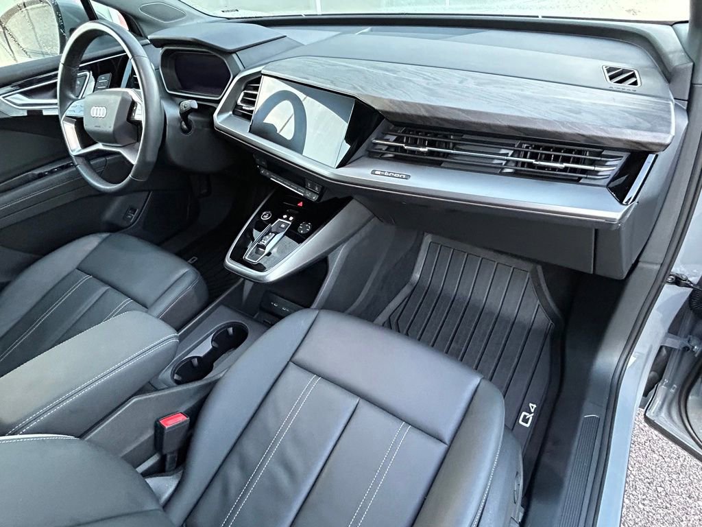 Used 2023 Audi Q4 e-tron Premium w/ Convenience Package image 39