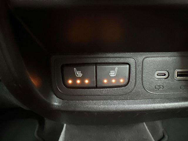 Certified 2024 Cadillac XT4 Luxury w/ Cold Weather Package image 64