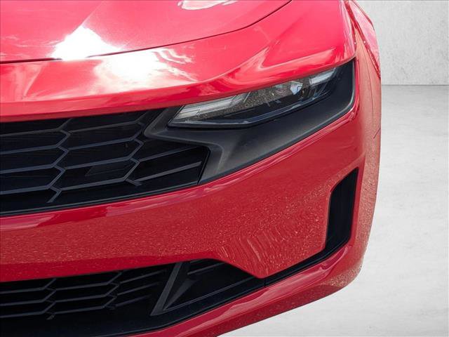 Used 2020 Chevrolet Camaro LT RWD image 9