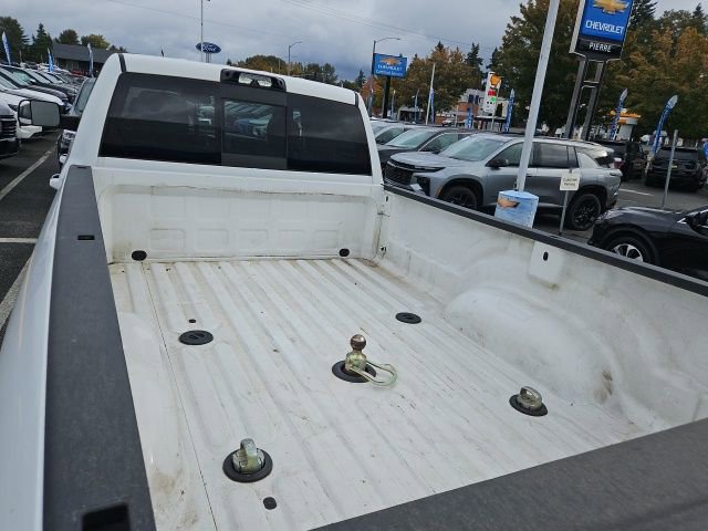 Used 2018 RAM 3500 SLT w/ Luxury Group image 4