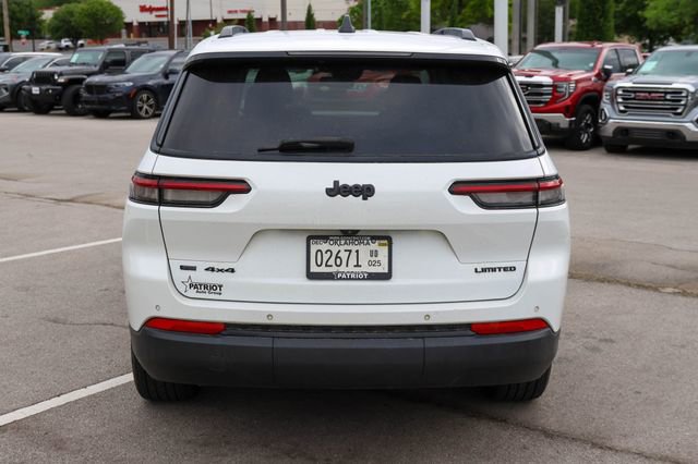 Used 2022 Jeep Grand Cherokee L Limited w/ Black Appearance Package AWD/4WD image 5