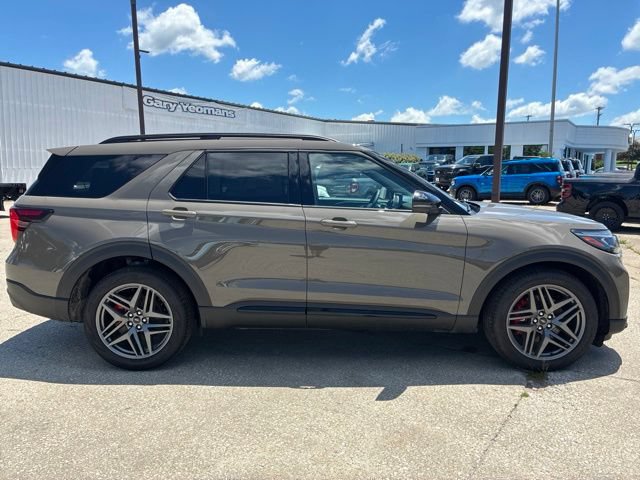 New 2026 Ford Explorer ST w/ Sun And Sound Package AWD/4WD image 10