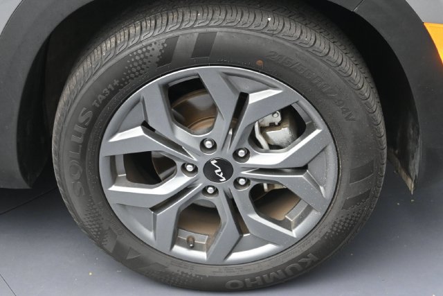 Used 2026 Kia Seltos LX FWD image 6
