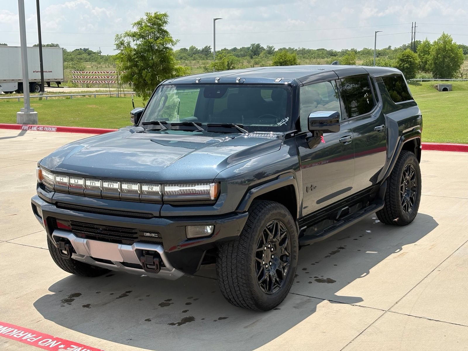 Used 2025 GMC Hummer EV 3X w/ LPO, Dark Essentials Package AWD/4WD image 11