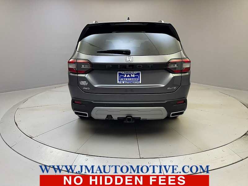 Used 2024 Honda Pilot Elite image 4