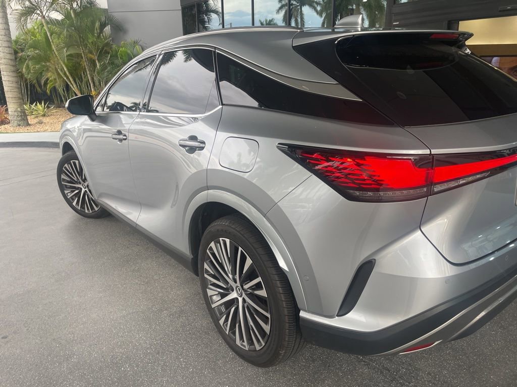 Used 2025 Lexus RX 350 Premium Plus w/ Convenience Package FWD image 7