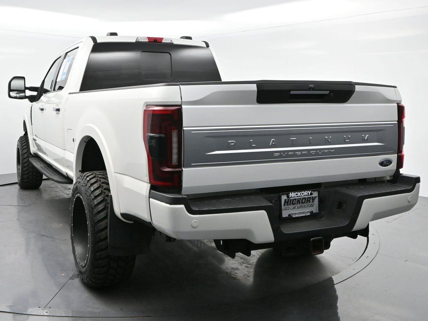 Used 2021 Ford F350 Platinum w/ Tremor Off-Road Package image 5