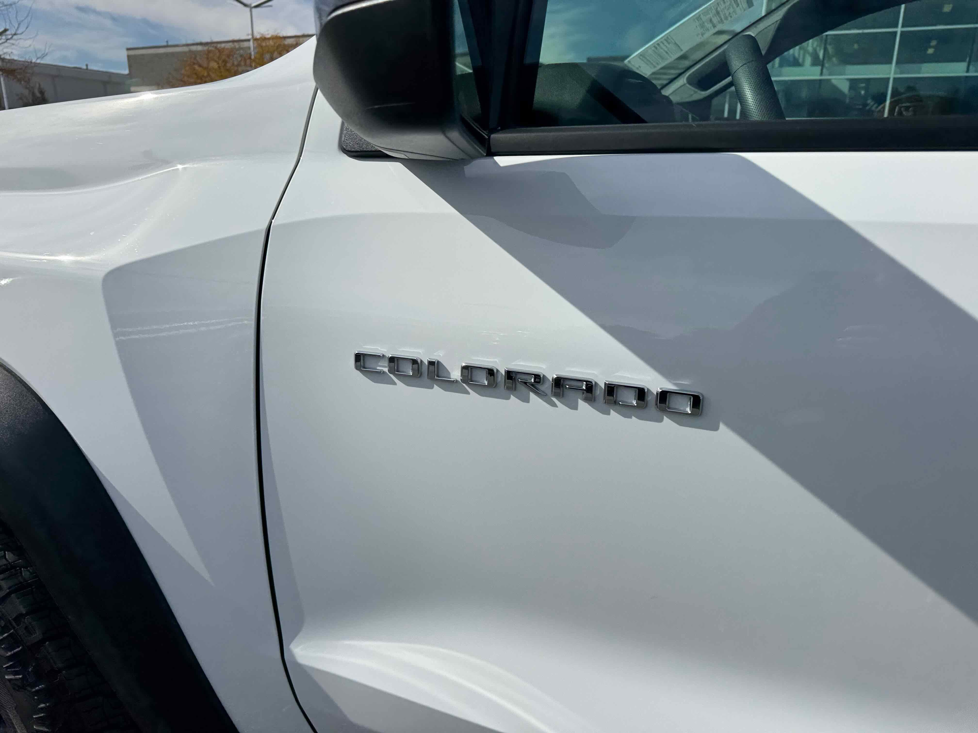 Used 2025 Chevrolet Colorado Trail Boss image 15