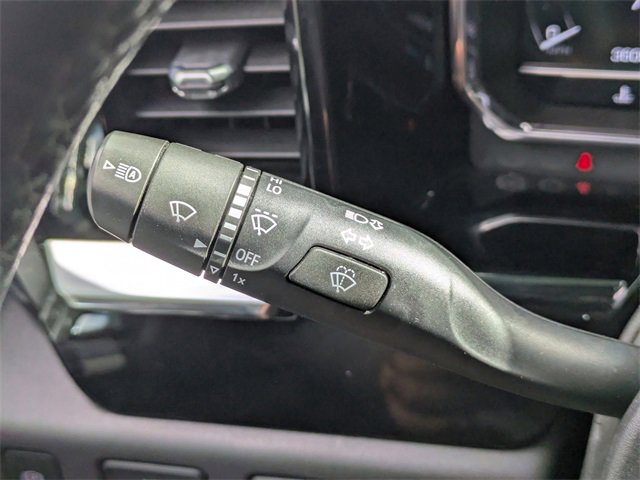 Used 2022 GMC Sierra 1500 SLT w/ SLT Convenience Package image 26