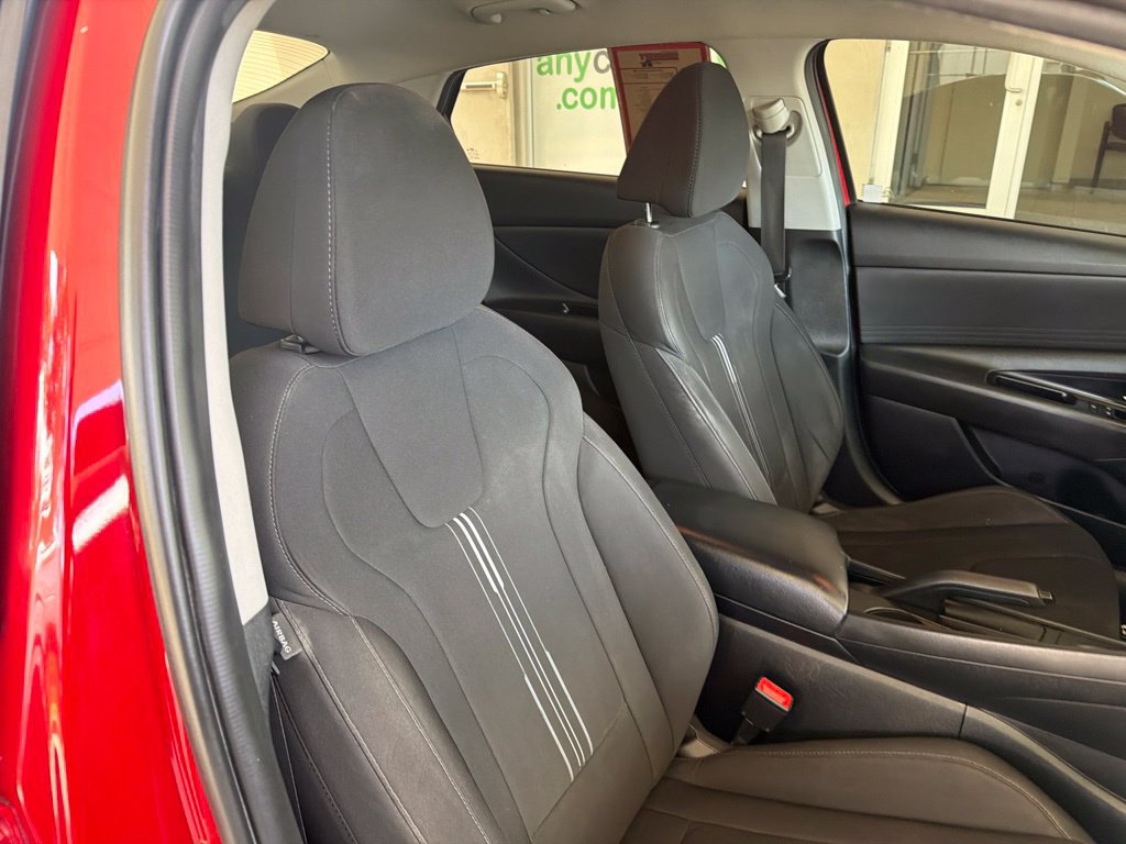 Used 2022 Hyundai Elantra SEL w/ Cargo Package FWD image 22