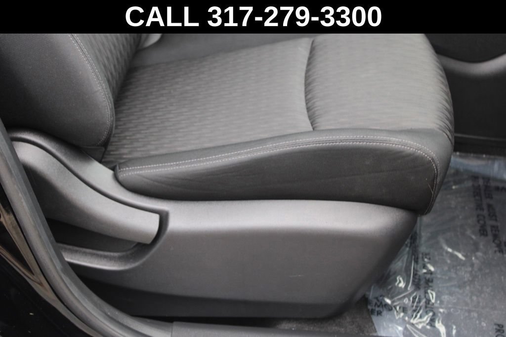 Used 2019 Nissan Rogue S AWD/4WD image 18