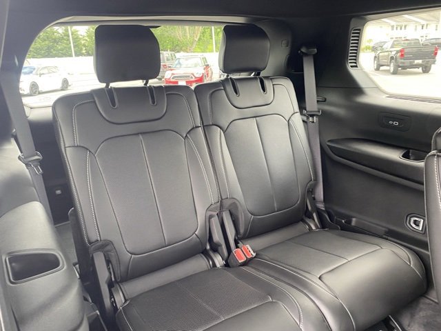 New 2025 Jeep Grand Cherokee L Limited w/ Luxury Tech Group II image 34