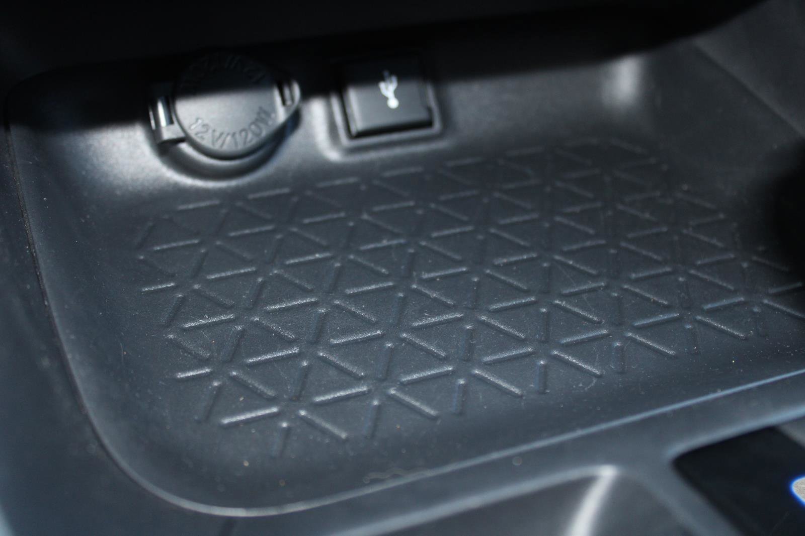 Used 2021 Toyota RAV4 AWD Hybrid image 23