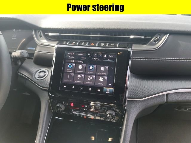 Used 2023 Jeep Grand Cherokee Altitude image 12