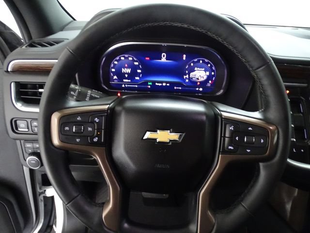 Certified 2024 Chevrolet Suburban High Country AWD/4WD image 6