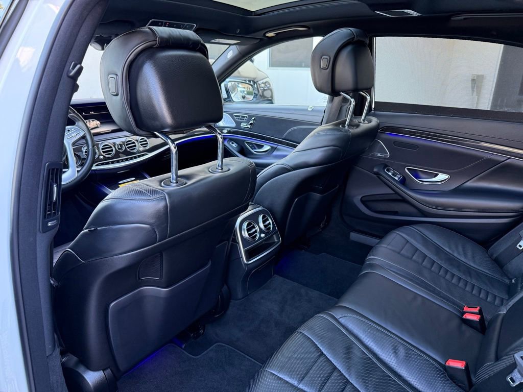 Used 2019 Mercedes-Benz S 560 Sedan image 26