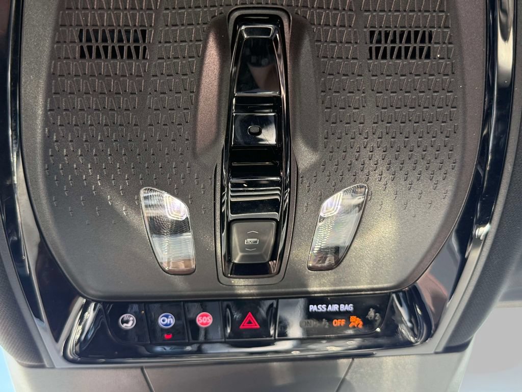 Used 2024 Cadillac Lyriq Tech w/ Driver Assist Package AWD/4WD image 27
