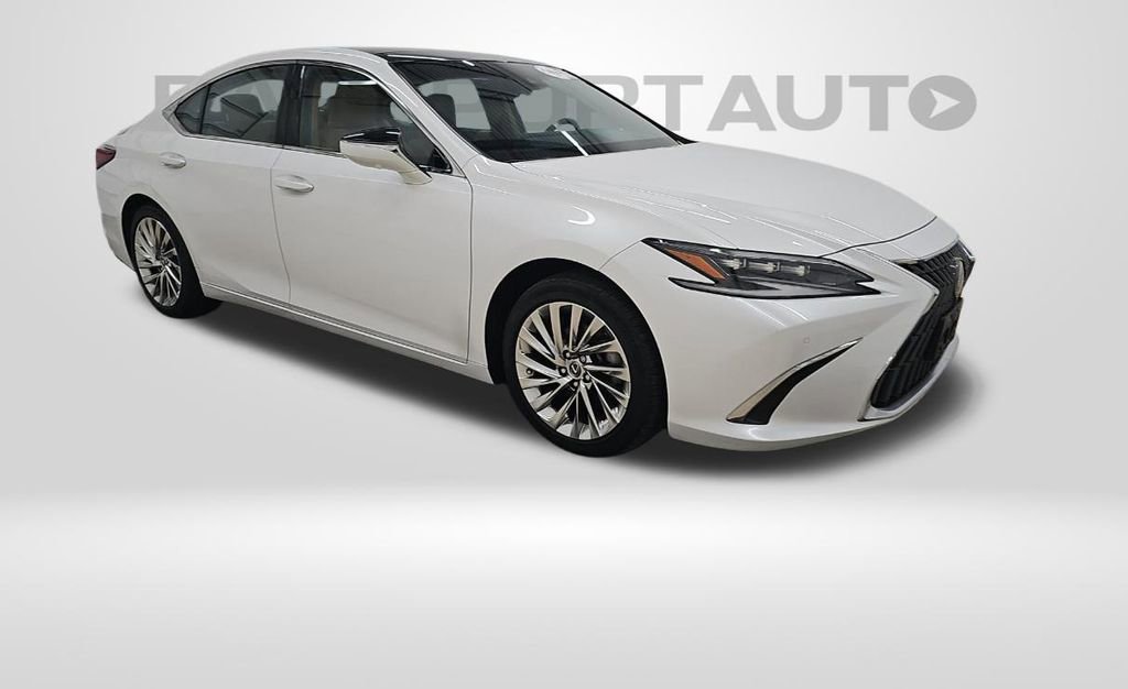 Used 2022 Lexus ES 350 Ultra Luxury w/ Accessory Package 2 image 3