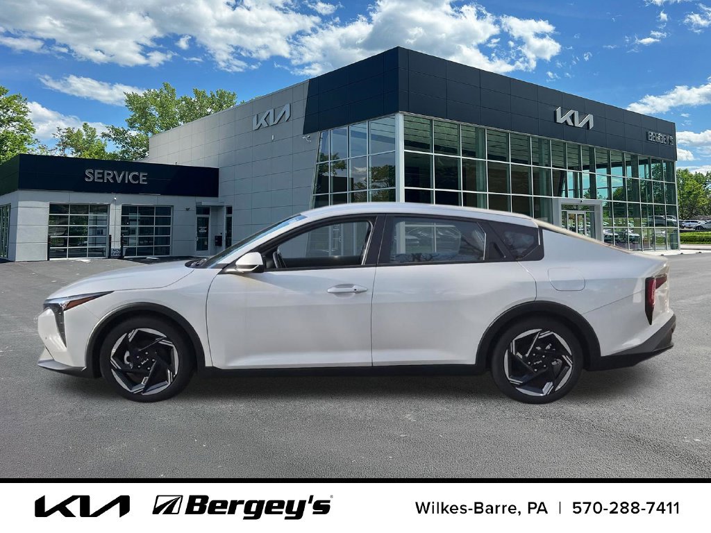 Certified 2025 Kia K4 EX FWD image 17