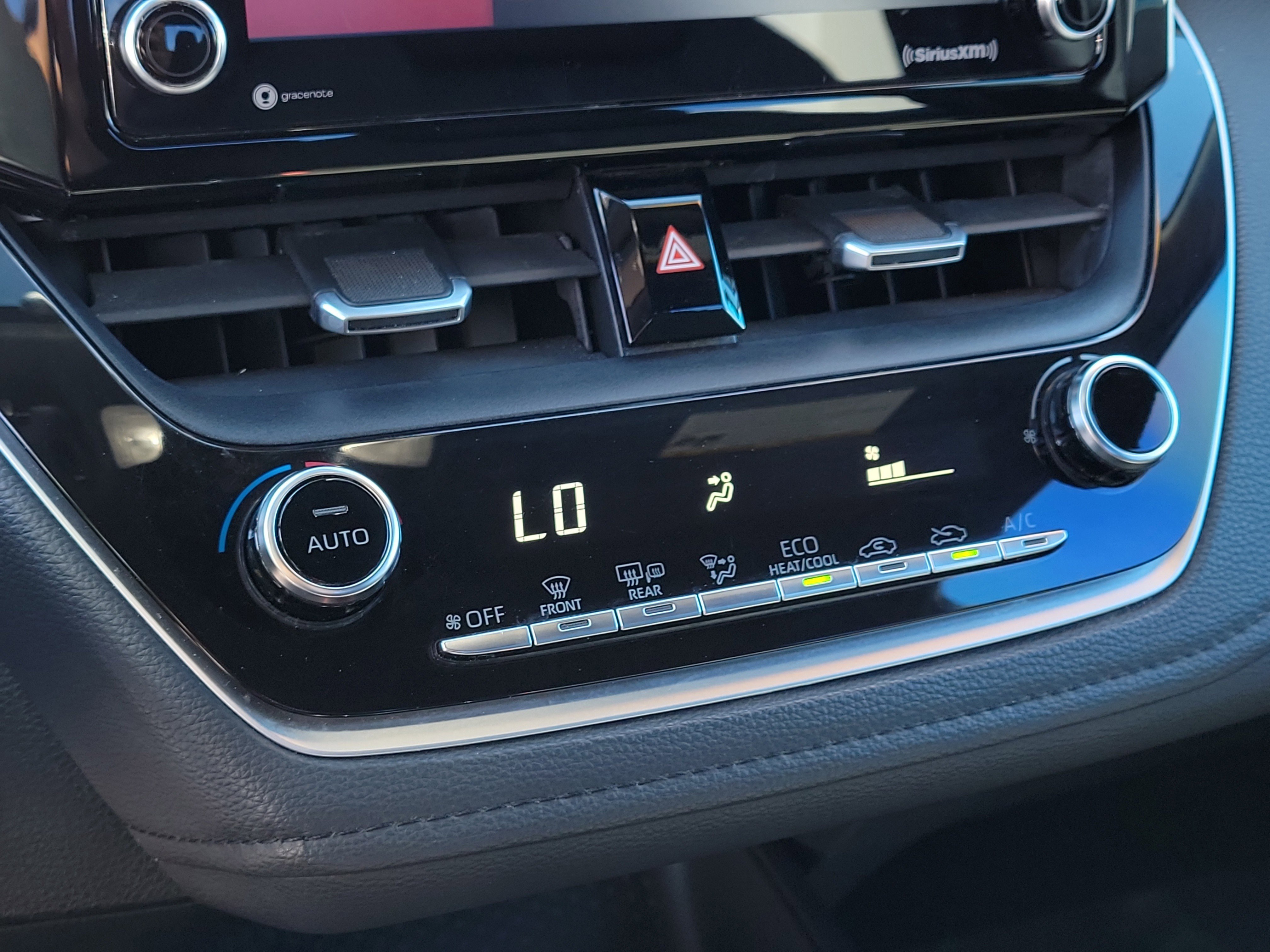 Used 2021 Toyota Corolla SE image 22